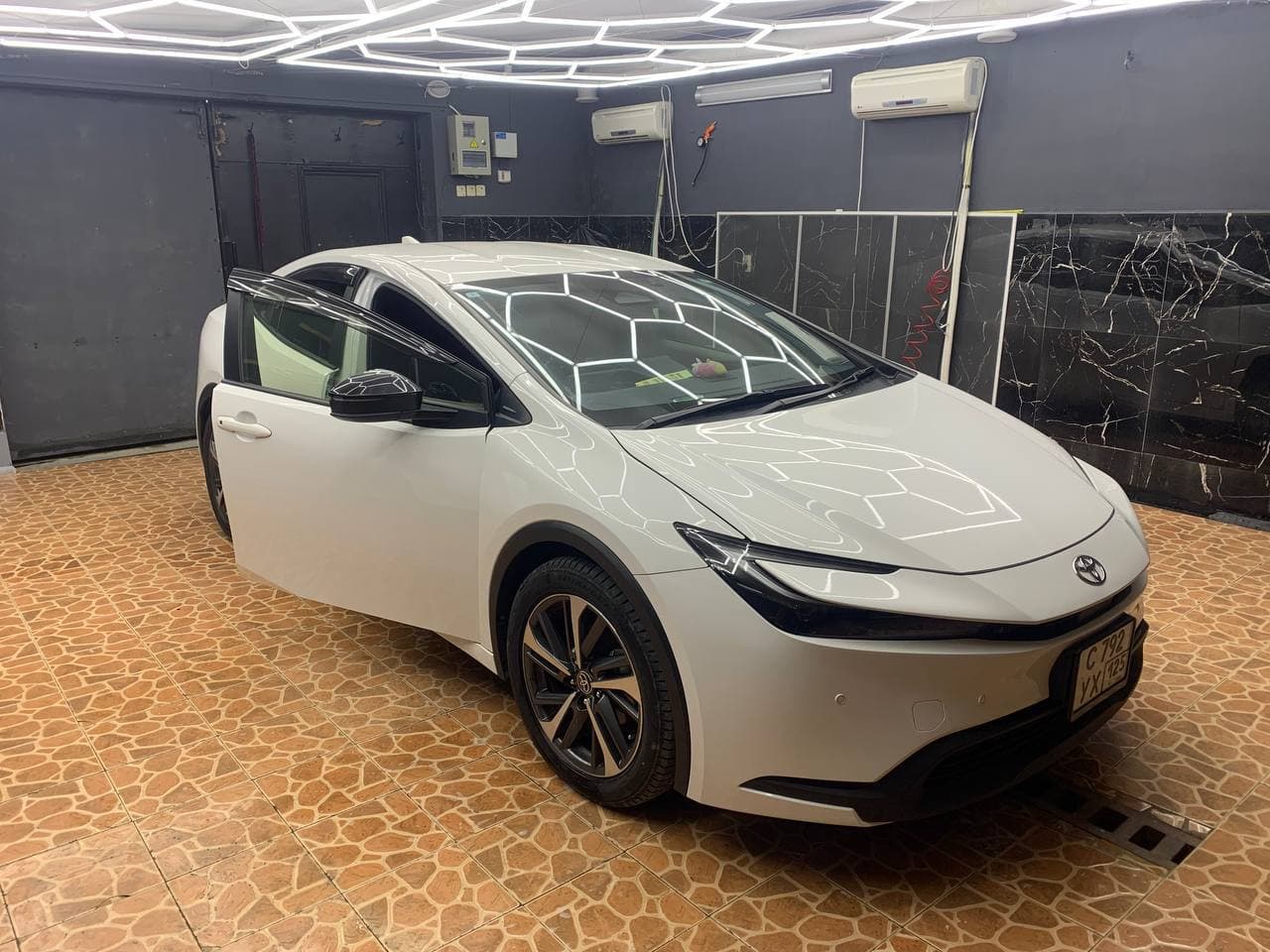 Toyota Prius — Артем